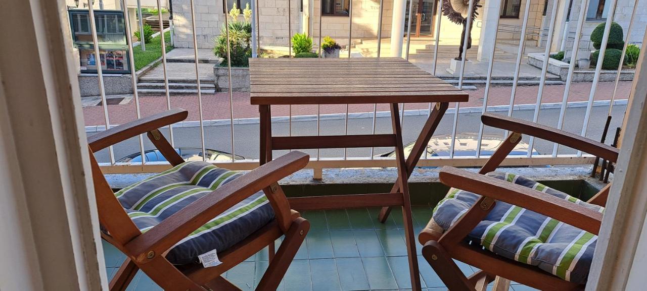 Apartment Bina Tivat Exterior foto